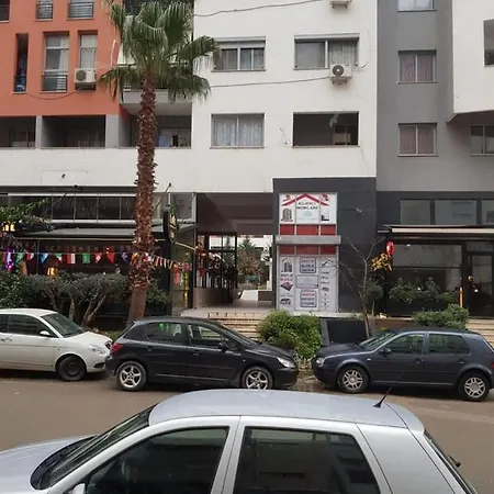 Apartmán 1-bedroom Unit In Tirana